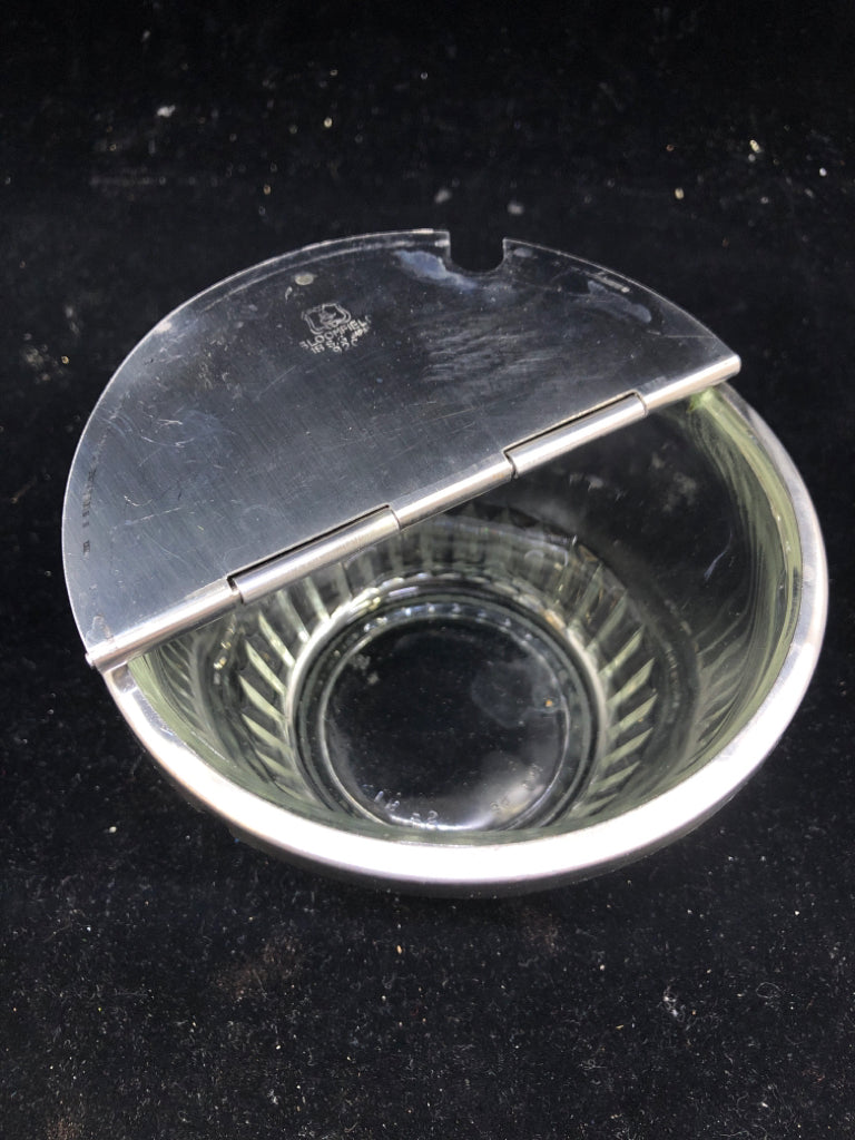 VTG GLASS SUAGR BOWL W METAL LID.