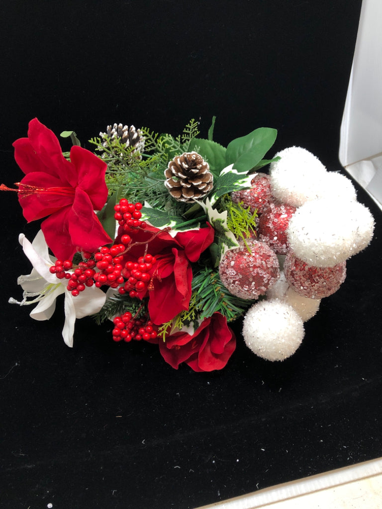 FAUX GLITTER BALL AND POINSETTIA BOUQUET.