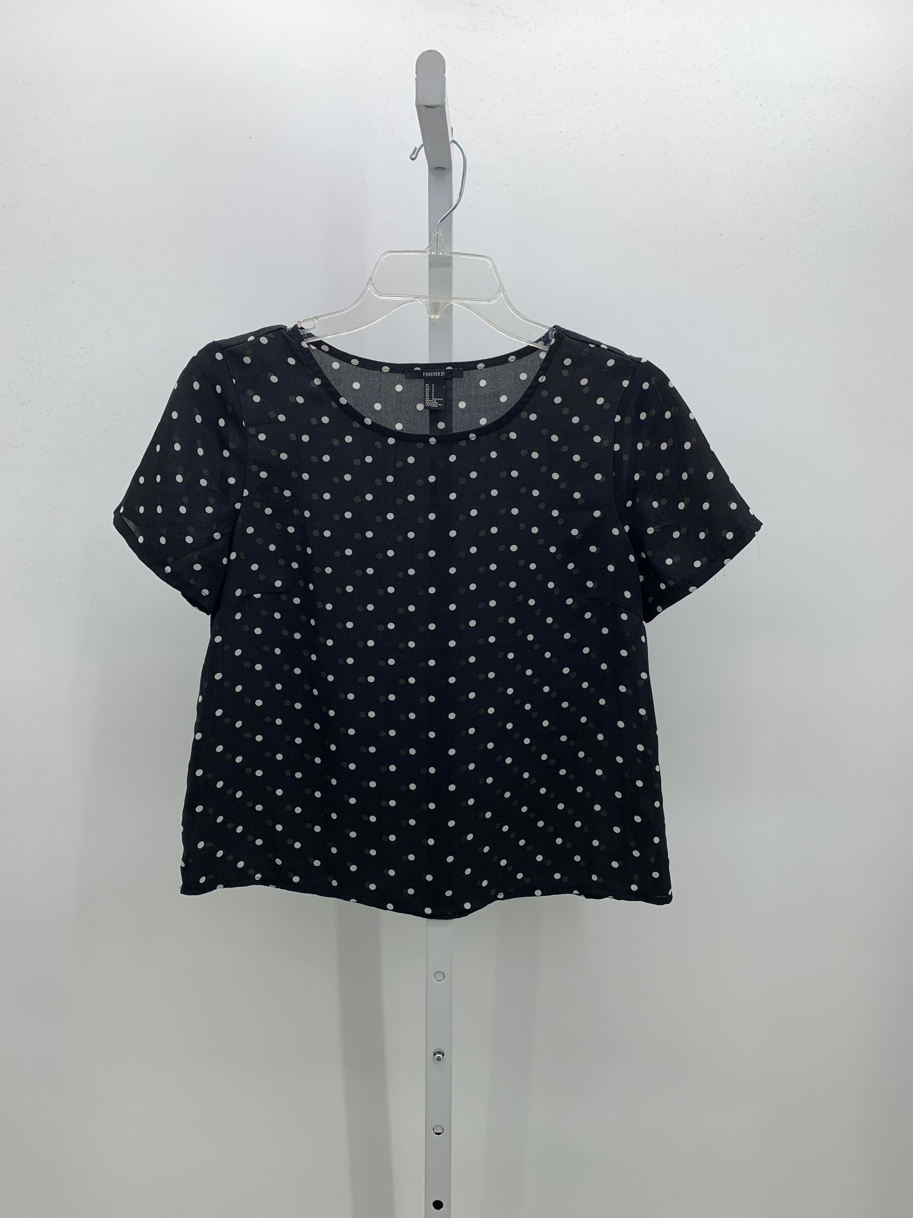 Forever 21 Size Small Juniors Short Sleeve Shirt