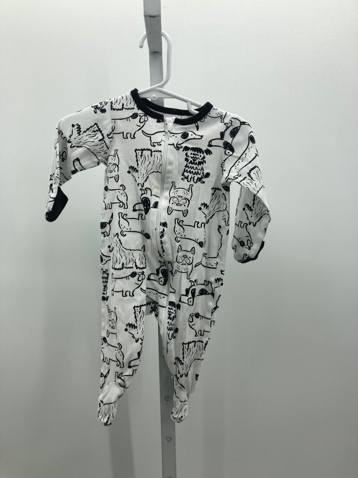 BLACK ANIMALS PRINT