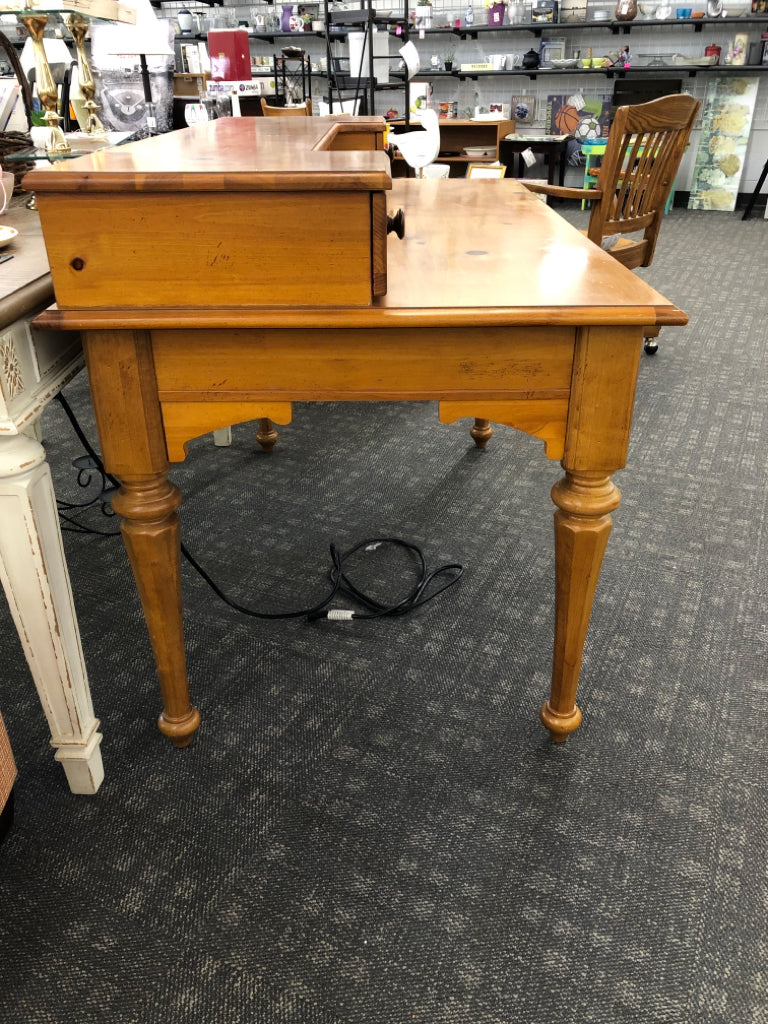 STANLEY FURNITURE WOOD SECRETARY DESK.