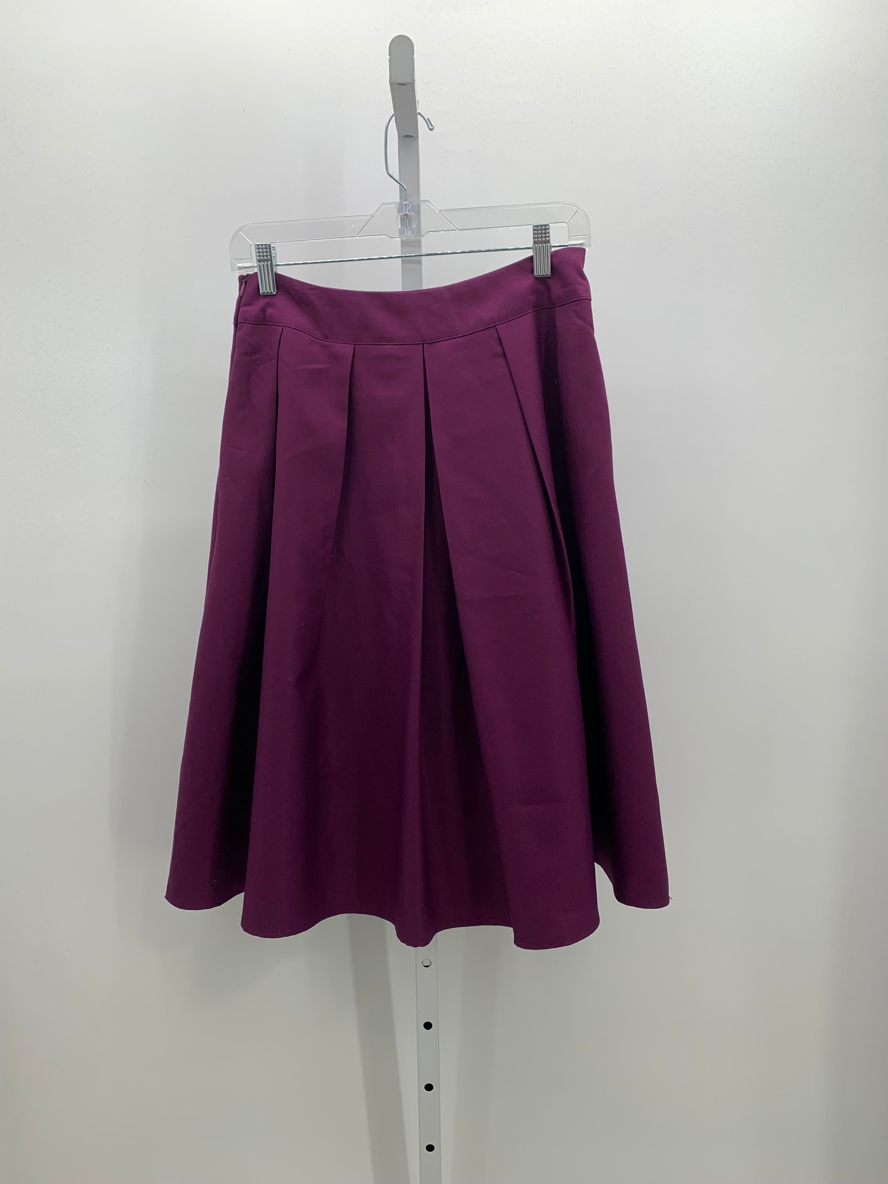 Size Medium Misses Skirt