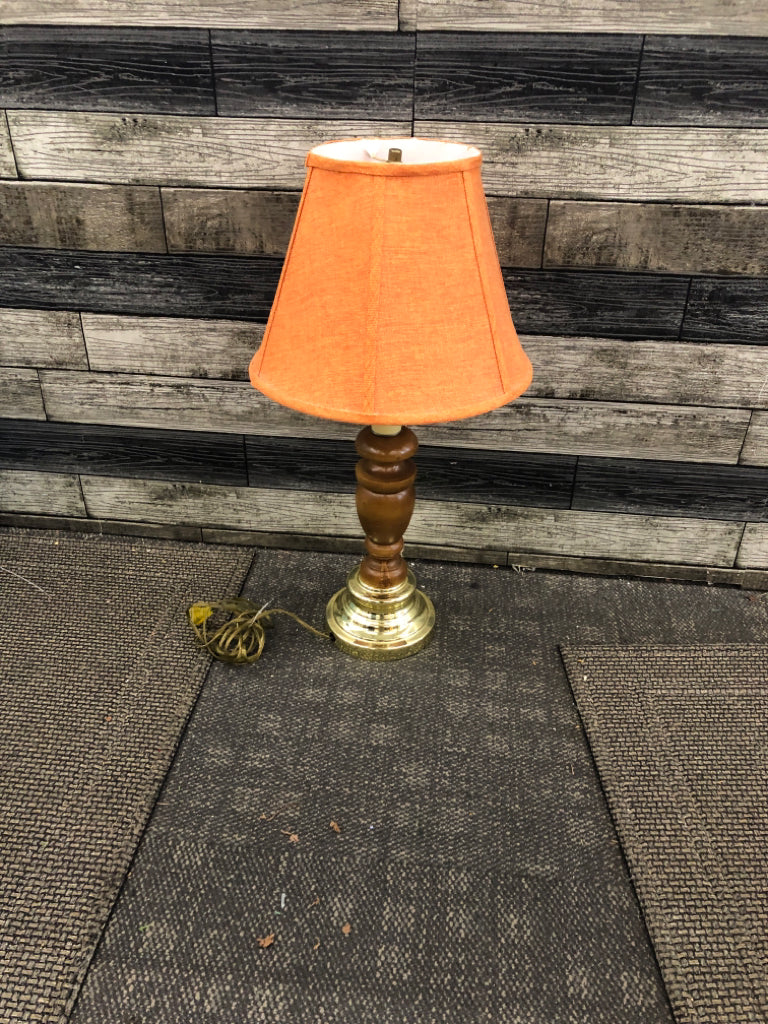 GOLD/WOOD BASE LAMP W/ORANGE SHADE.