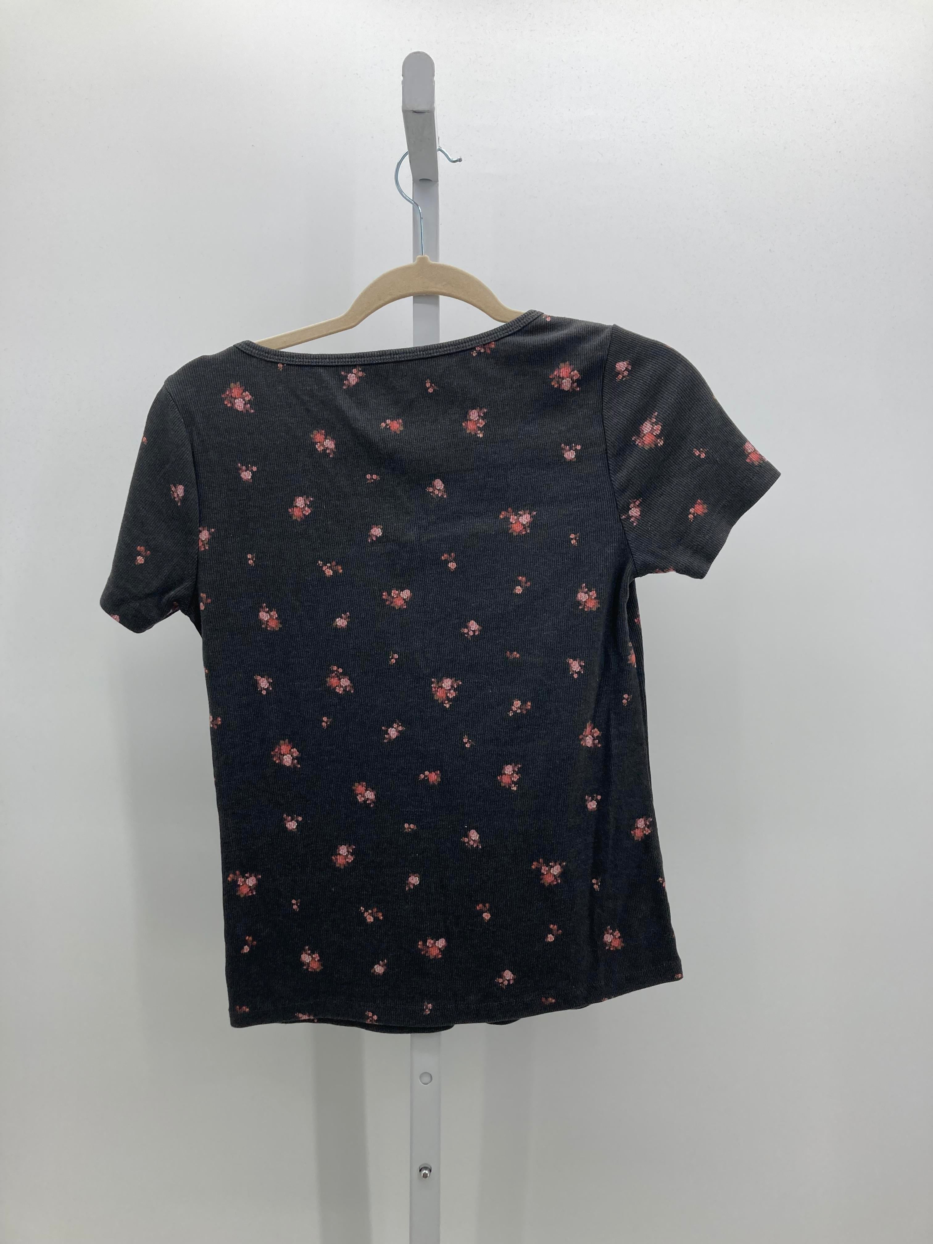Old Navy Size Medium Misses Short Sleeve Shirt