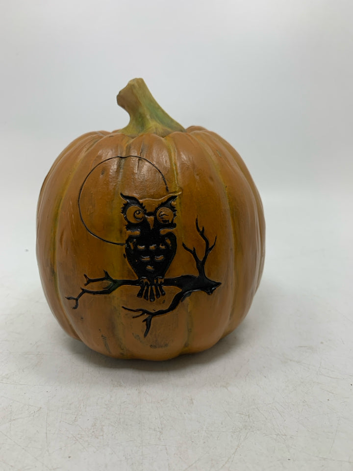 RESIN ETCHED OWL PUMPKIN.