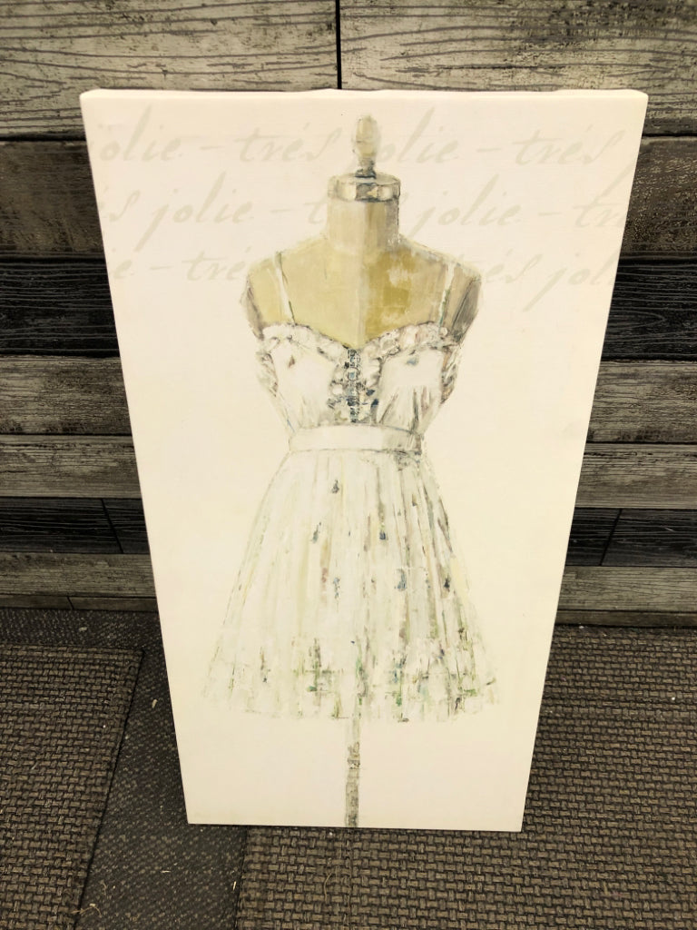 WHITE/GREEN DRESS MANNEQUIN ON CANVAS.