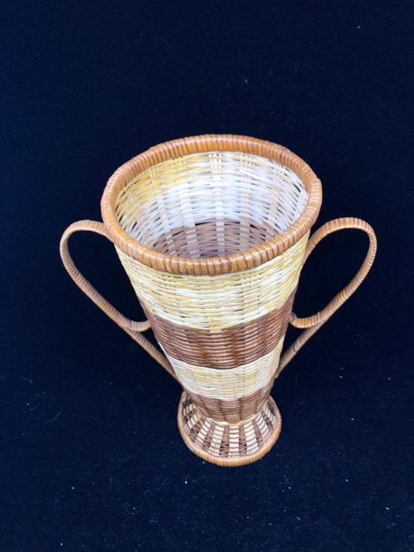 FOOTED 2 TONE WOVEN FLARED TOP VASE W HANDLES.