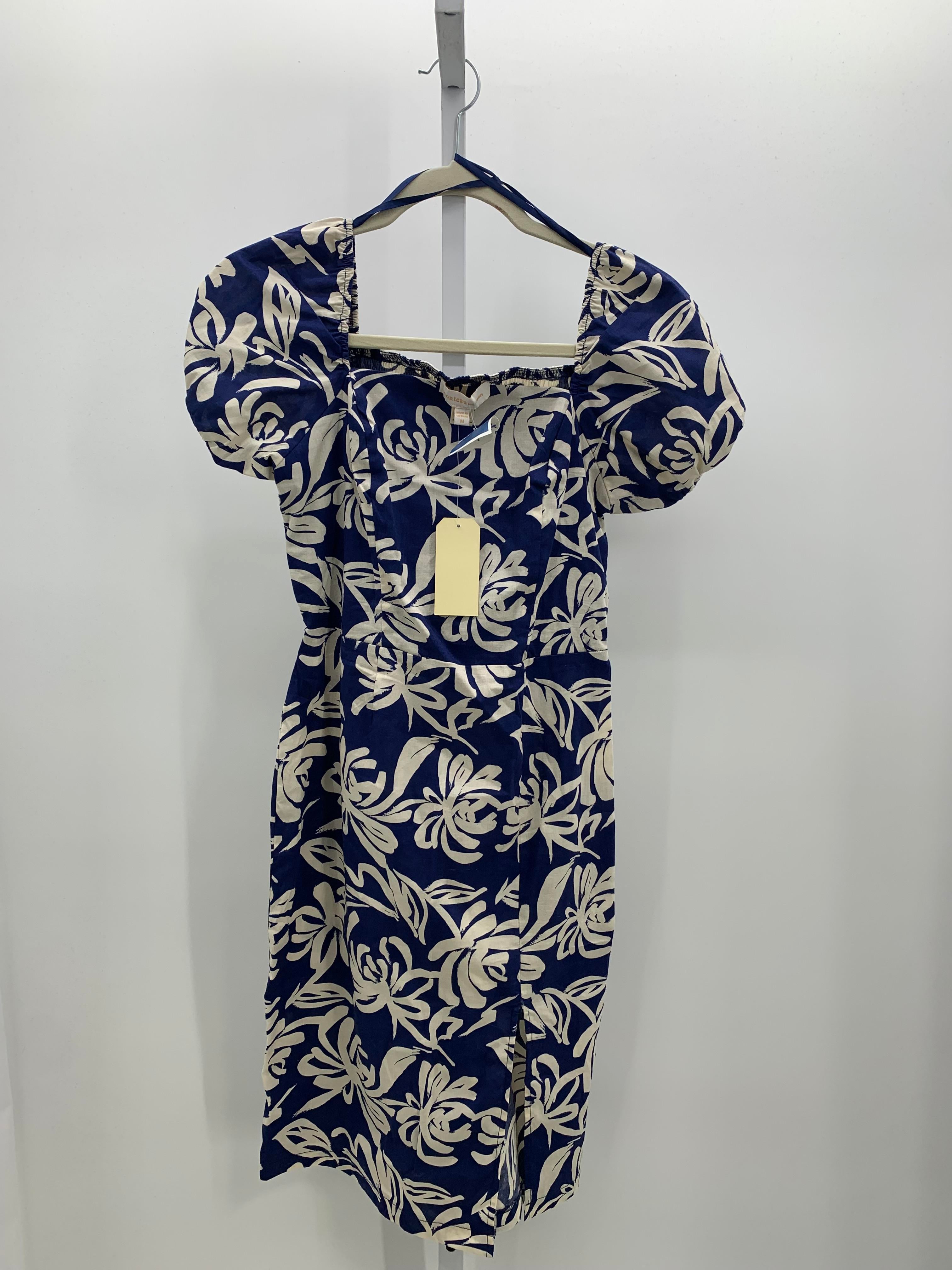 monteau Size Medium Misses Short Sleeve Dress