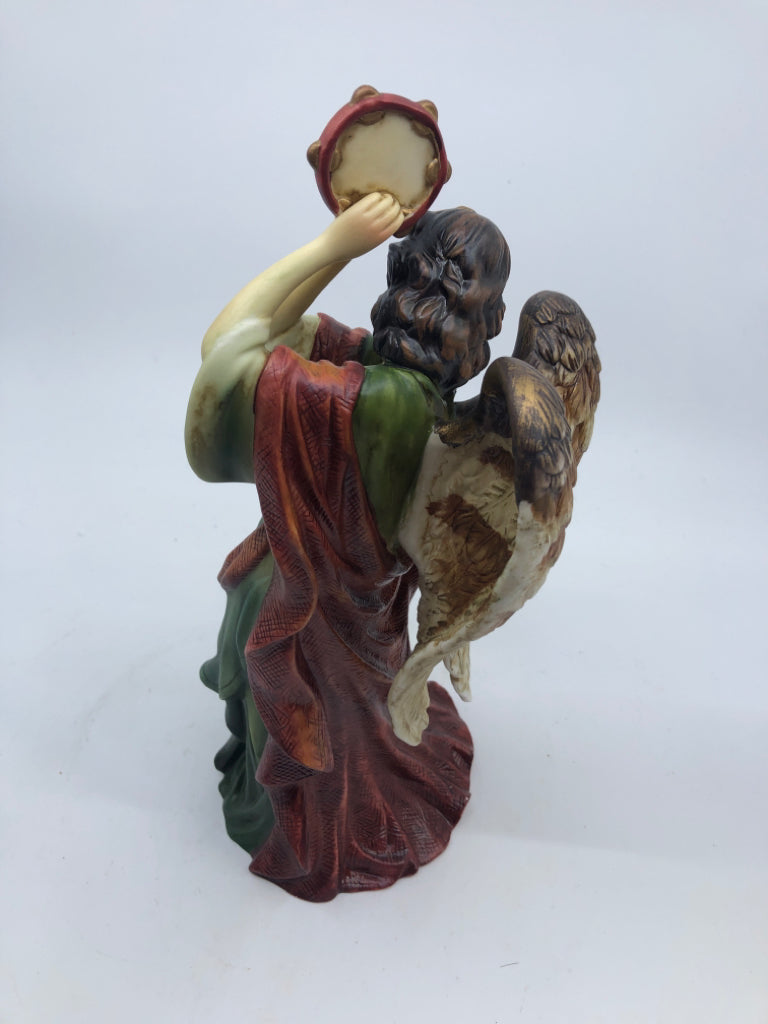 VTG ANGEL IN GREEN DRESS PLAYING TAMBOURIN.