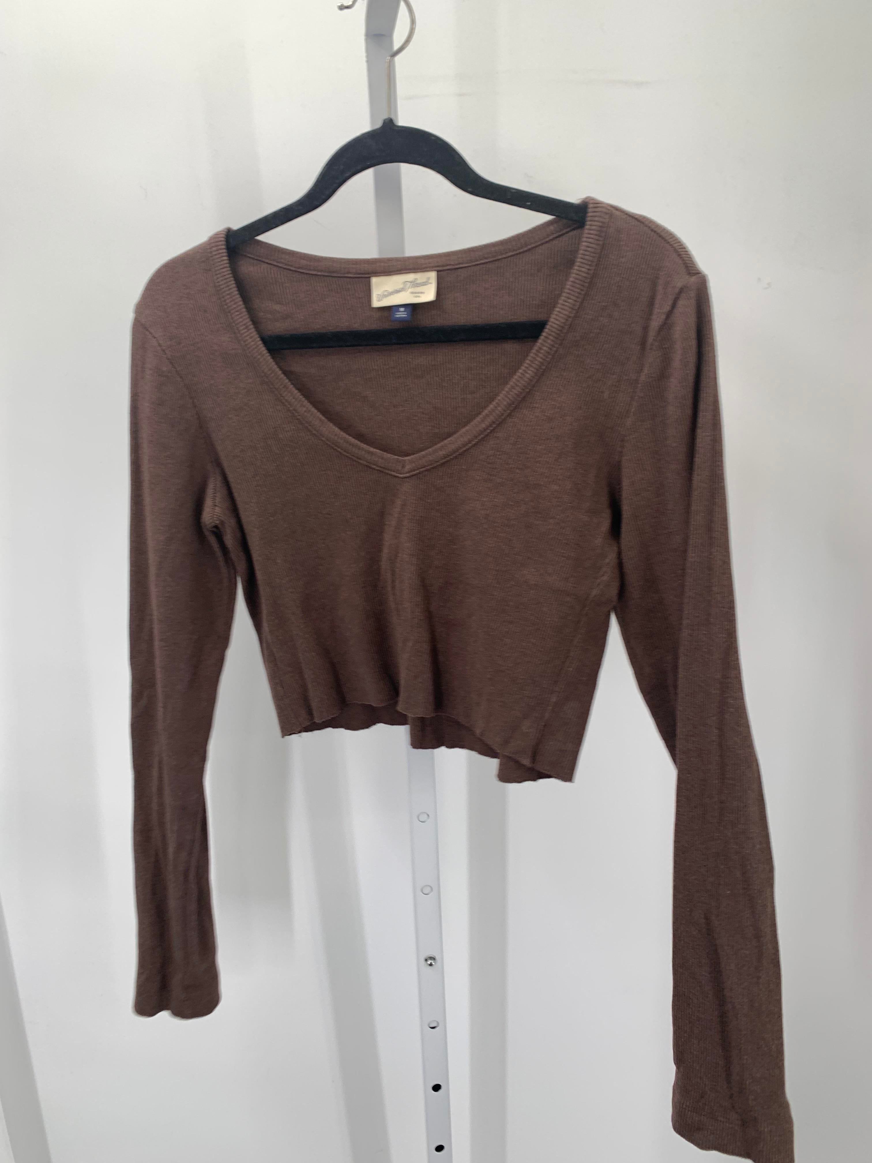 Universal Thread Size Medium Misses Long Sleeve Shirt