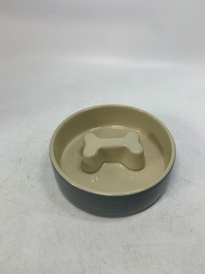 TOP PAW 3D BOWL CERAMIC WATER DISH.