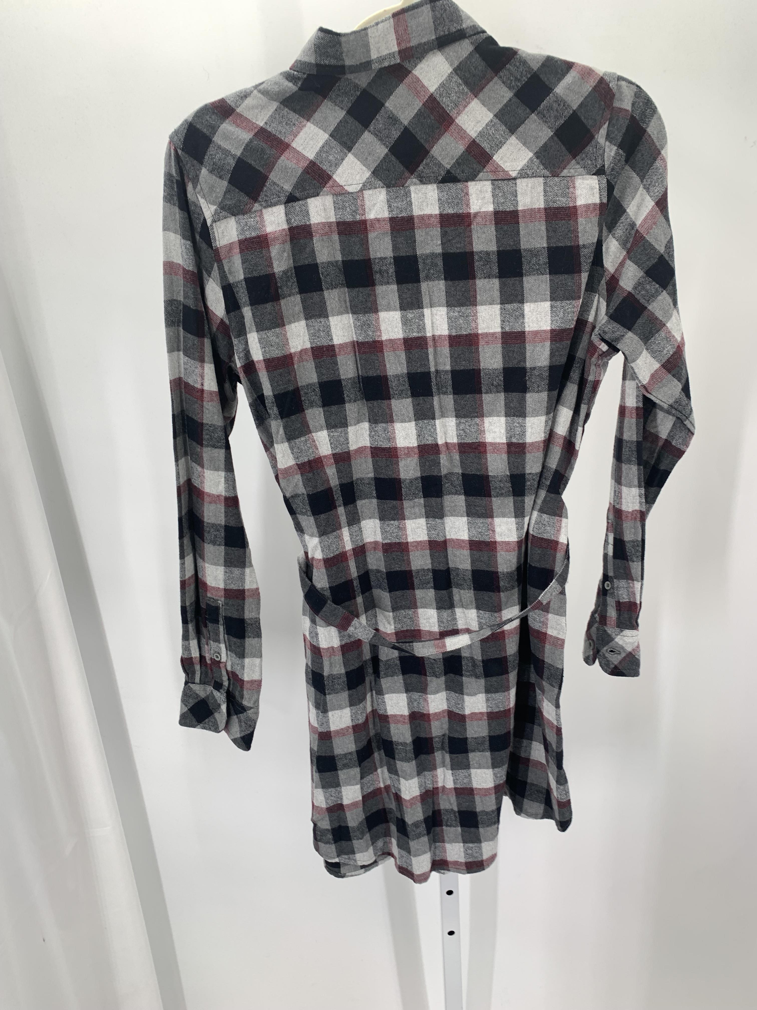 No Boundries Size Medium Misses Long Sleeve Dress