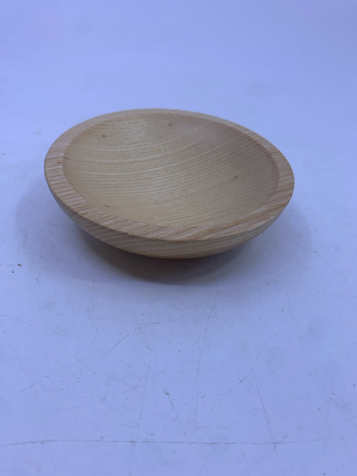 FROSTED HEAVY GLASS JAR W/ WOOD TOP HAVEN.