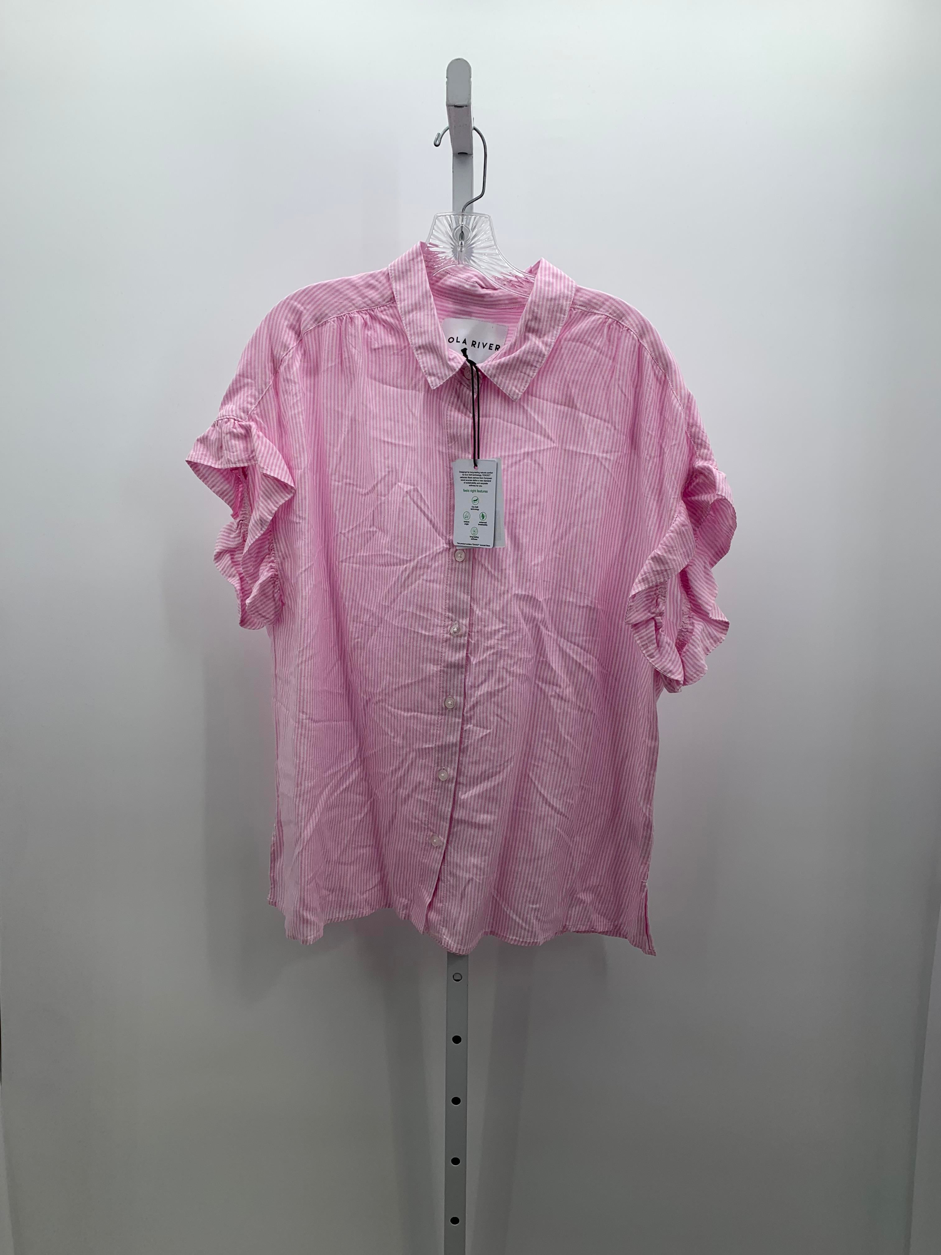 Size Extra Large Misses Short Sleeve Shirt