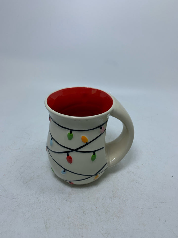 CREAM COLORED MUG W/ COLORED STRING LIGHTS MUG.