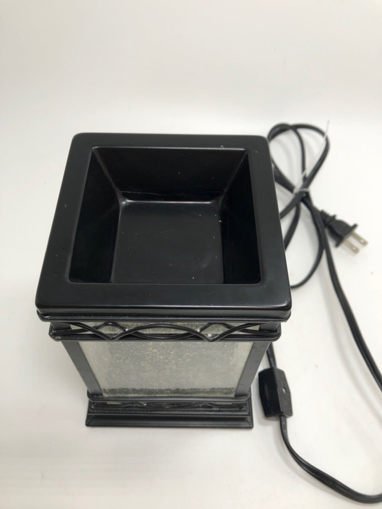 LANTERN STYLE WAX WARMER.