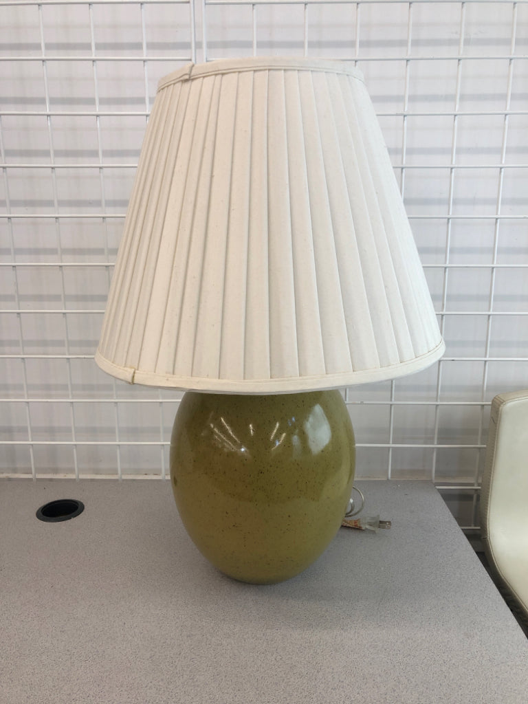 LG GREEN LAMP W/WHITE PLEATED SHADE.