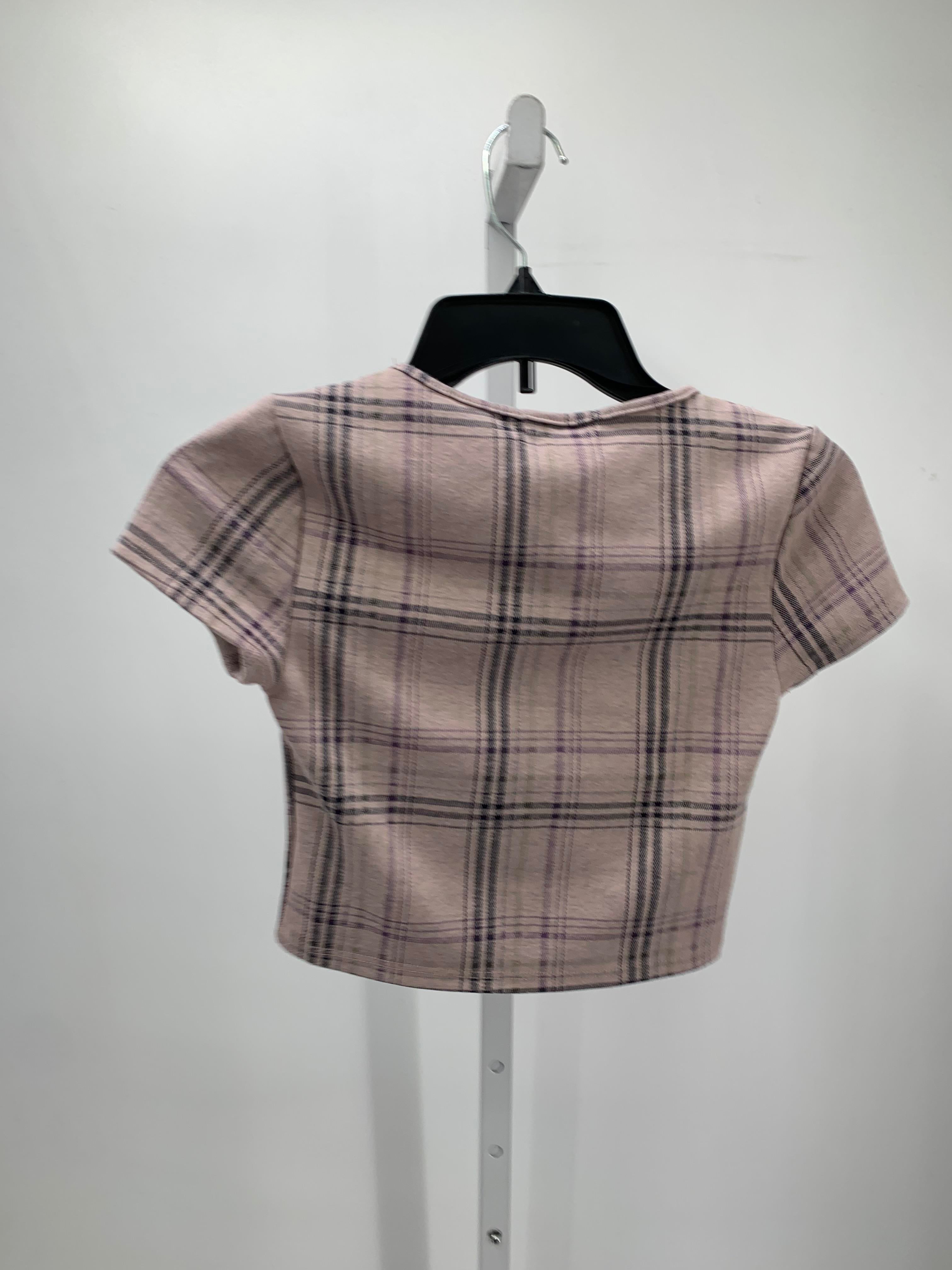 Size Small Juniors Short Sleeve Shirt