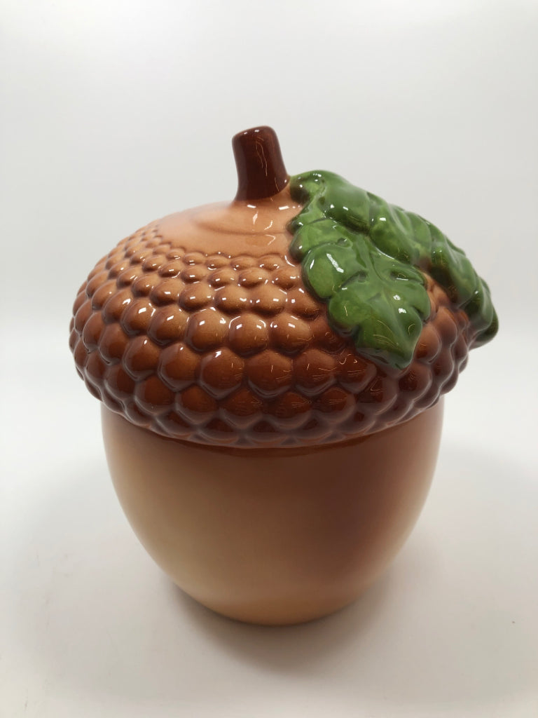 BROWN CERAMIC ACORN COOKIE JAR.