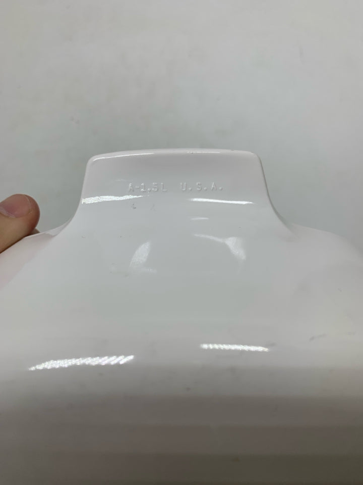 CORNING WARE SUMMER BLUSH PANSY PATTERN CASSEROLE DISH W/ LID.