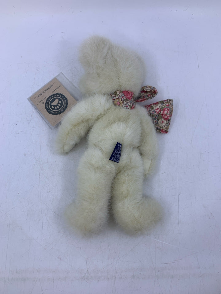 WHITE BEAR W/ PINK FLORAL BOW.