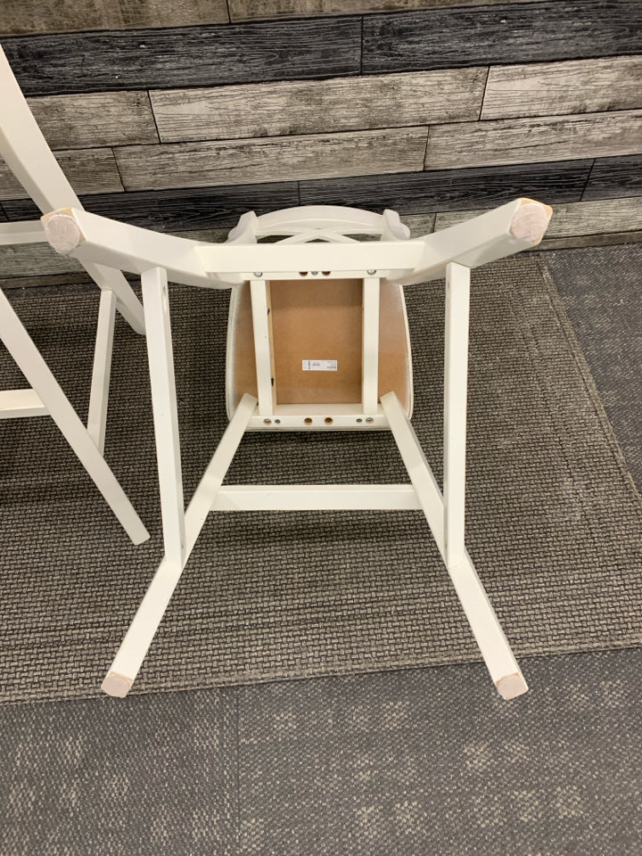 2PC WHITE WOODEN CHILDS CHAIR W/LONG LEGS.