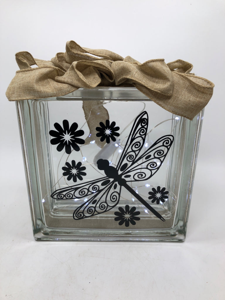 DRAGONFLY LIGHT-UP GLASS BOX.