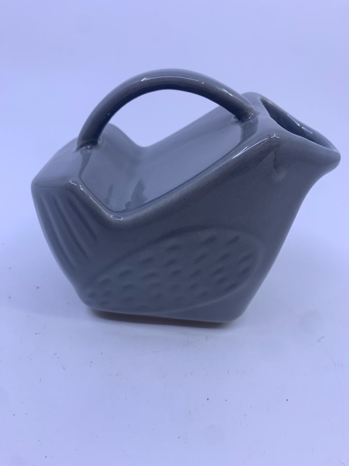 GREY BIRD SHAPED CREAMER.