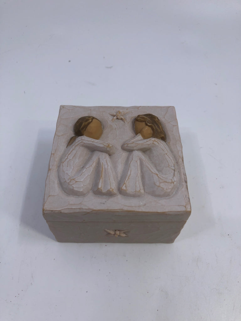 WILLOW TREE FRIENDSHIP KEEPSAKE BOX.
