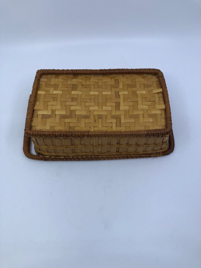 TIGHT WOVEN RECTANGLE BASKET W HANDLES.
