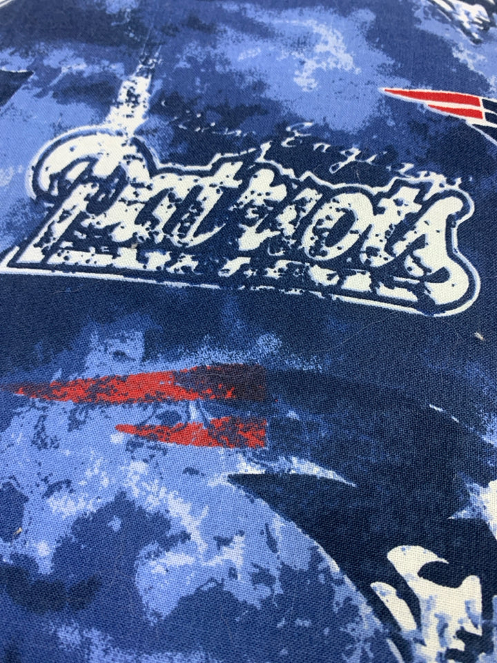 BLUE PATRIOTS LOGO PILLOW.