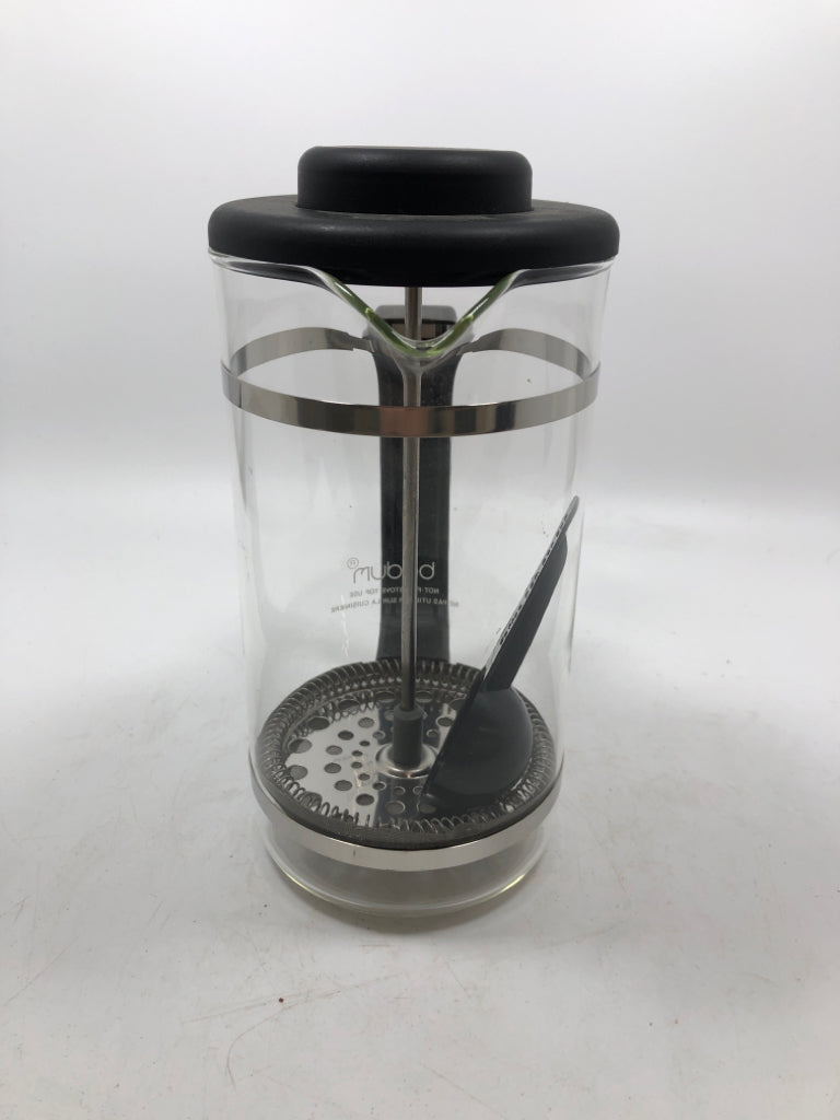 BODUM FRENCH PRESS W/SCOOP.