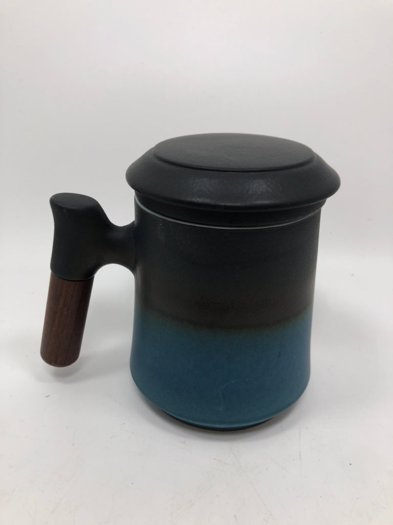 STONEWARE MUG W/INFUSER & LID.