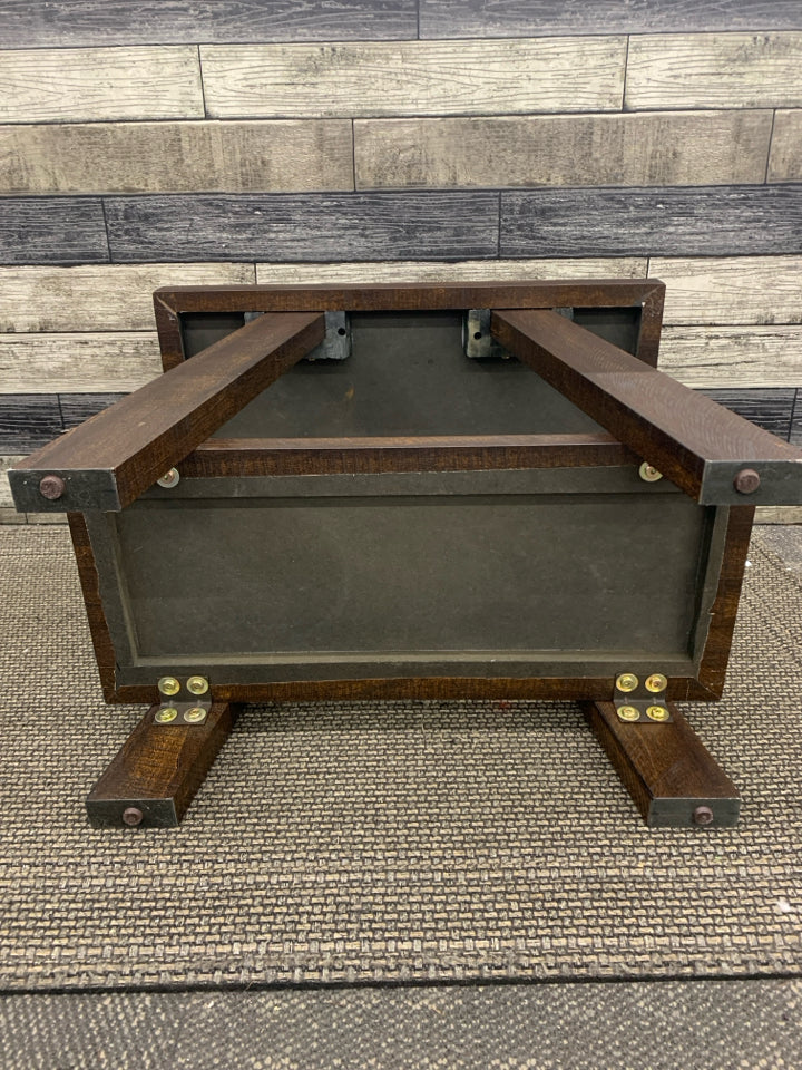 2-TIER DARK BROWN A-FRAME SIDE TABLE.