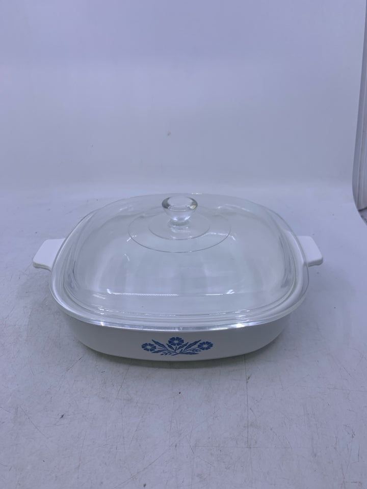 SHALLOW SQUARE BLUE CORNFLOWER BAKING DISH W/ LID.
