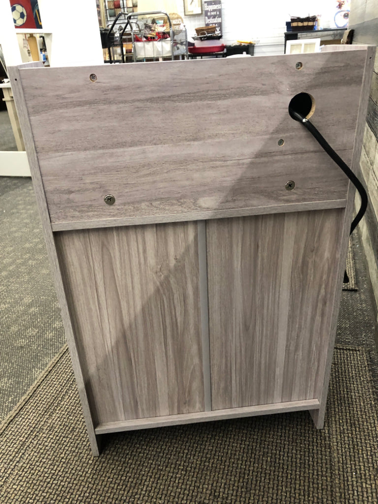GREY WOOD 3DRAWER NIGHT STAND W/POWER OUTLETS USB PORT.
