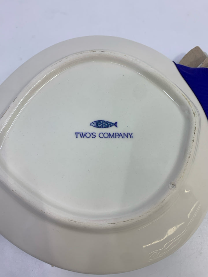 NWT 4 BLUE PONTUS FISH PLATES.