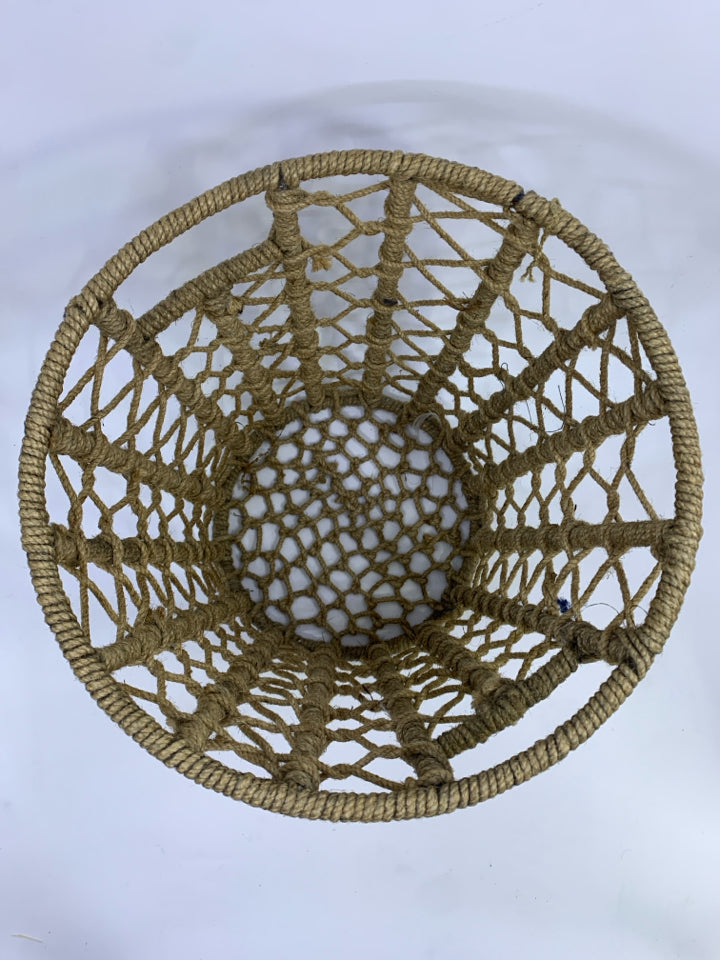 WOVEN BOHO BASKET.