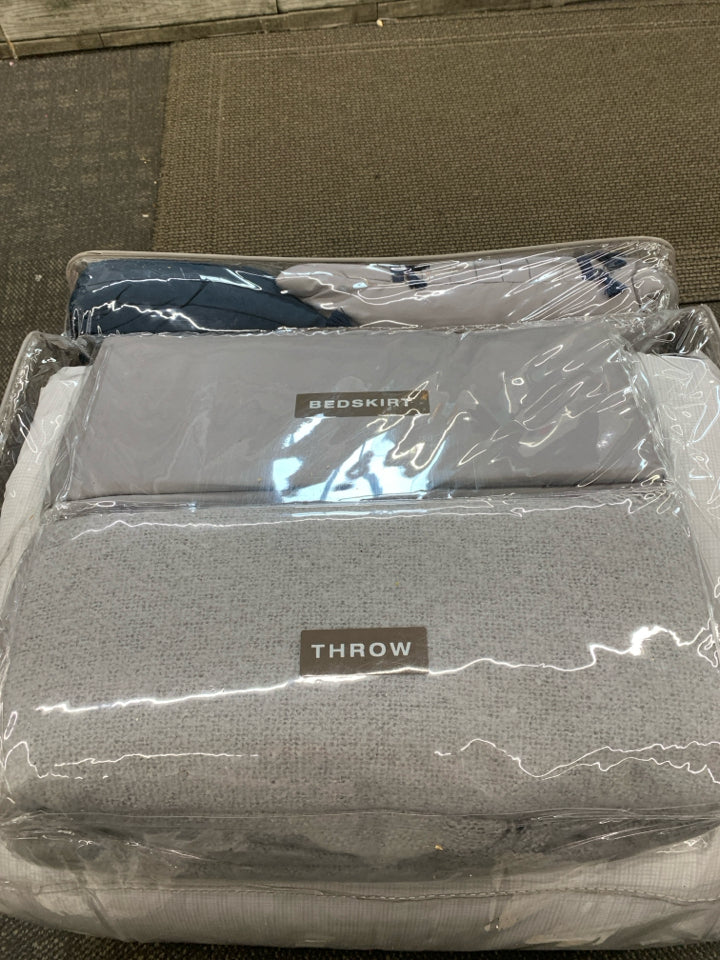 NIP 10PC KING BED SET.