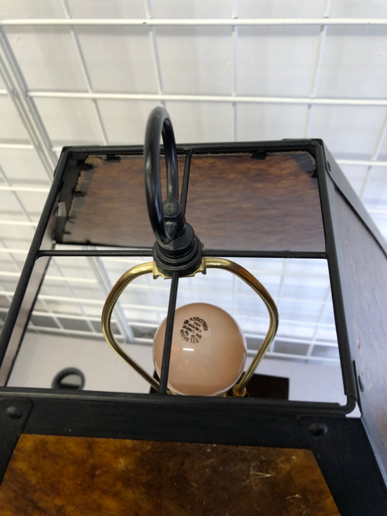 HEAVY WOOD BASE LAMP W/METAL ACCENTS & BROWN SHADE.