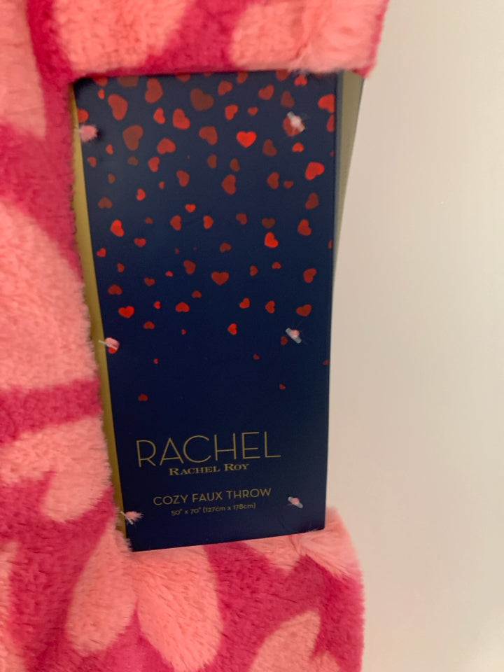 NIP DARK PINK W/ LIGHT PINK HEARTS FUZZY THROW RACHEL ROY.