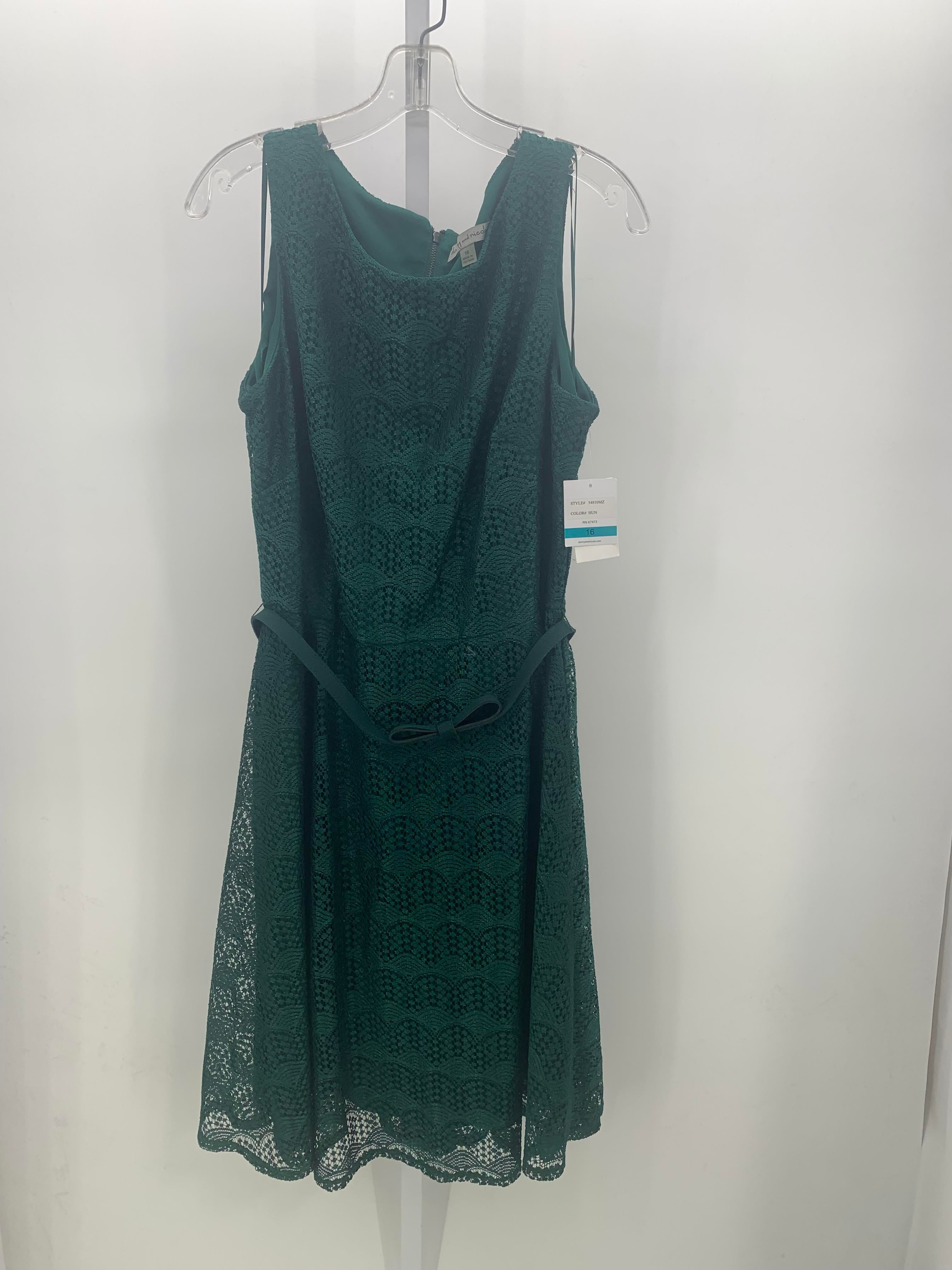 Danny & Nicole Size 16 Misses Sleeveless Dress