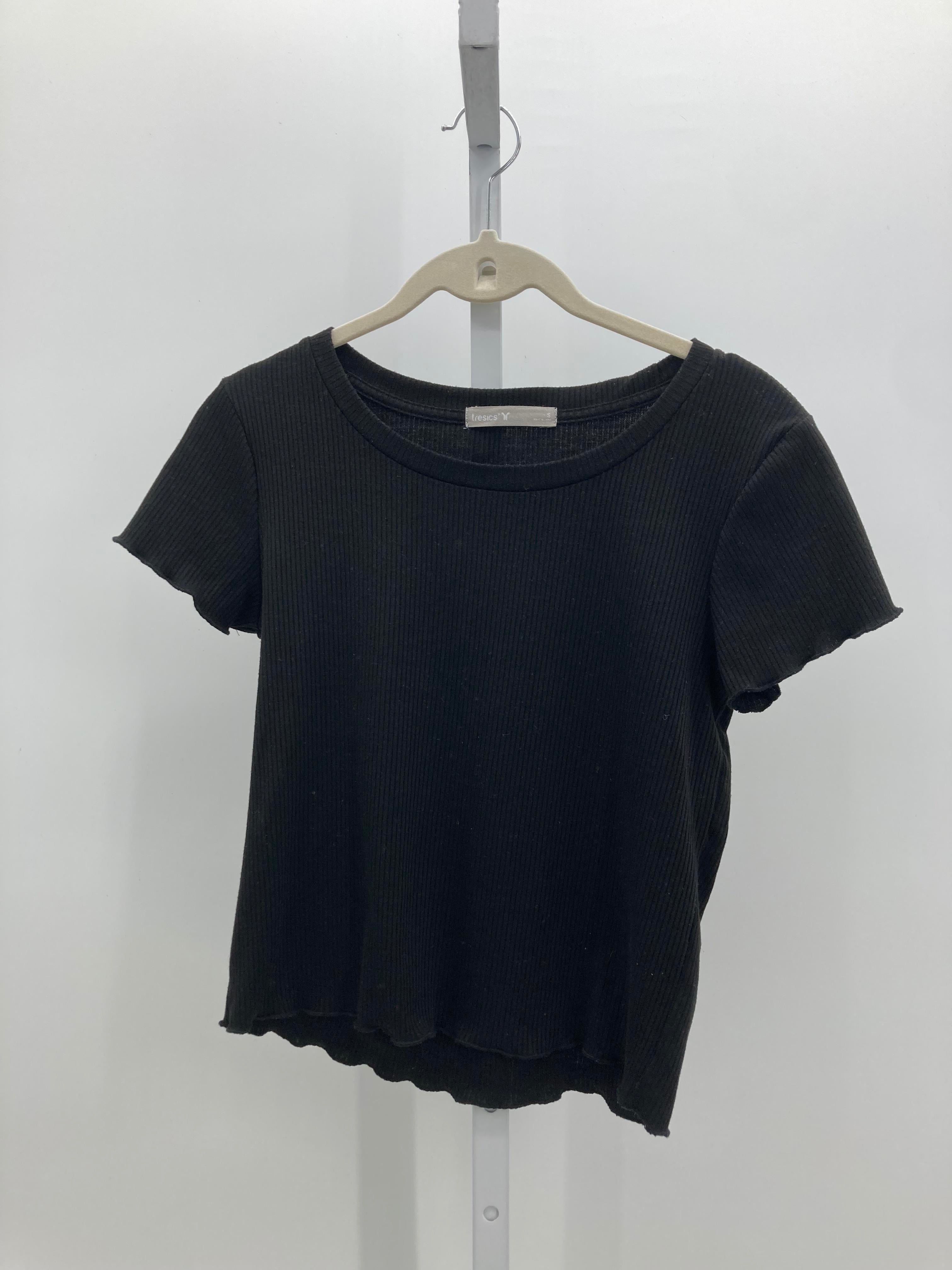 tresics Size Small Juniors Short Sleeve Shirt
