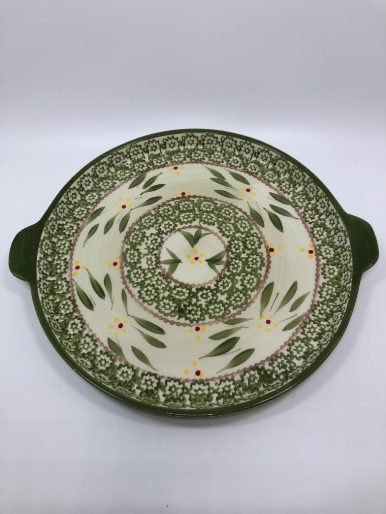 TEMPTATIONS GREEN ROUND HANDLED PLATTER.
