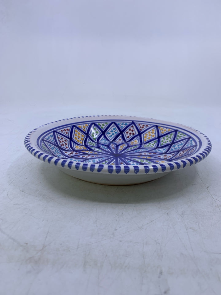 COLORFUL PAINTED SMALL PIE PLATE.