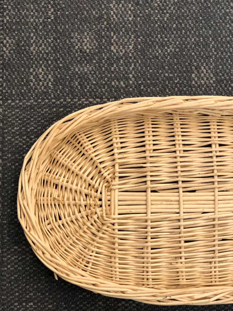 WICKER TRAY.