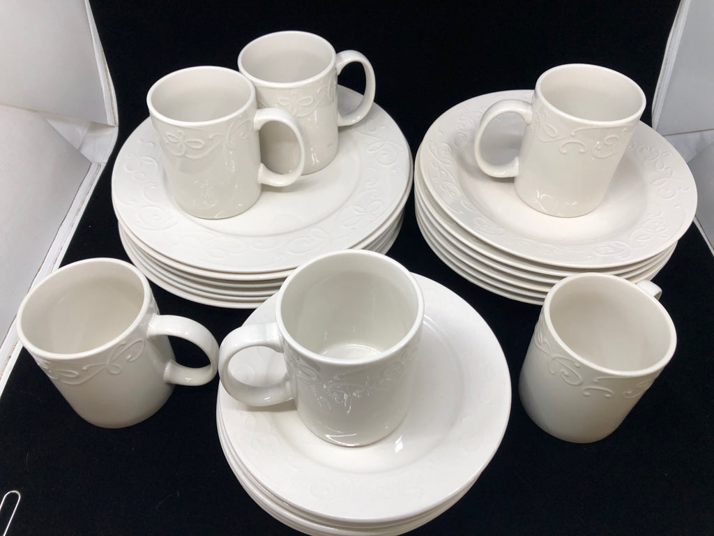 24PC CONFETTI SET W/DINNER PLATE, SALAD PLATE, BOWL & MUG.