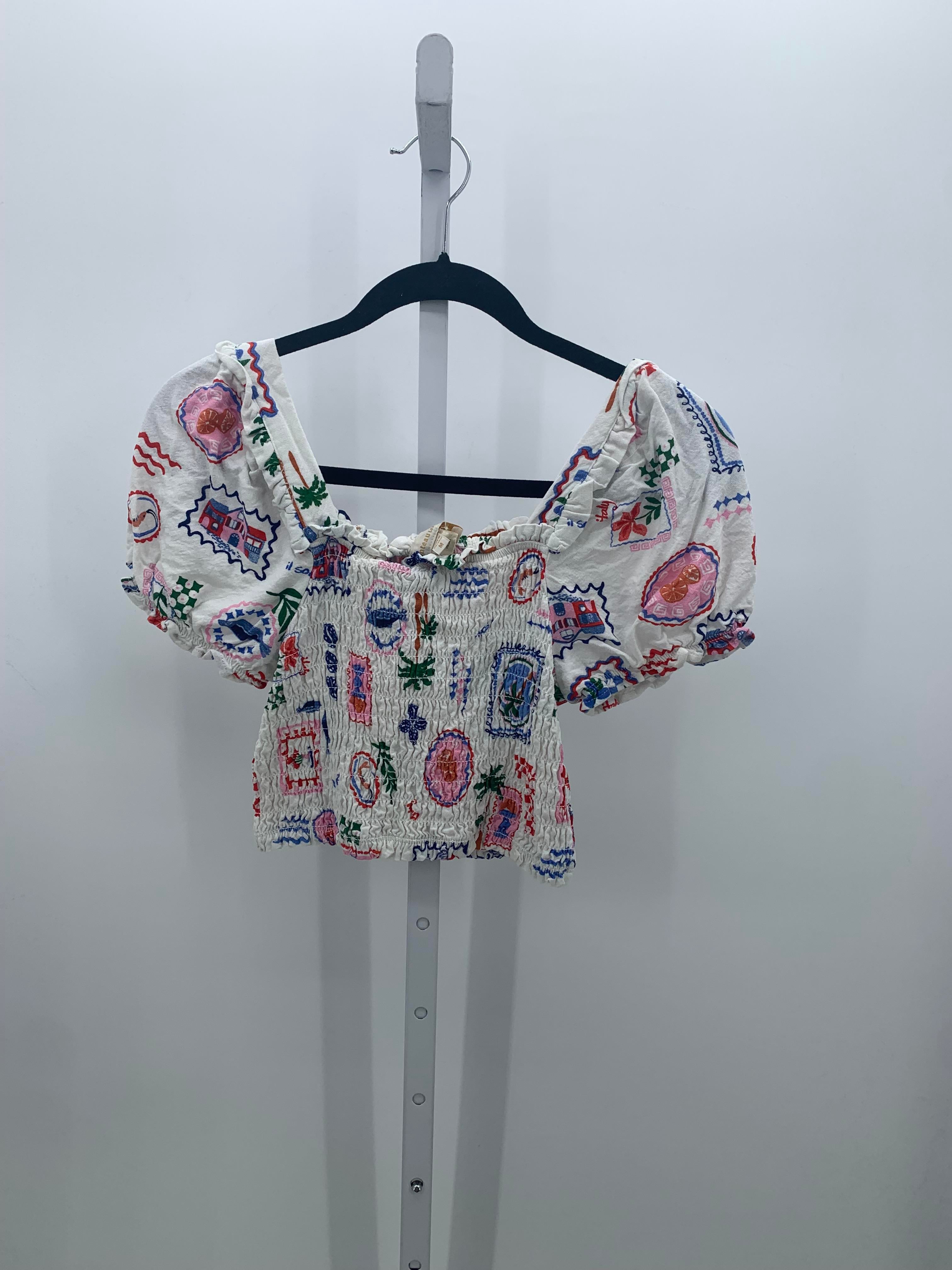 monteau Size Medium Juniors Short Sleeve Shirt