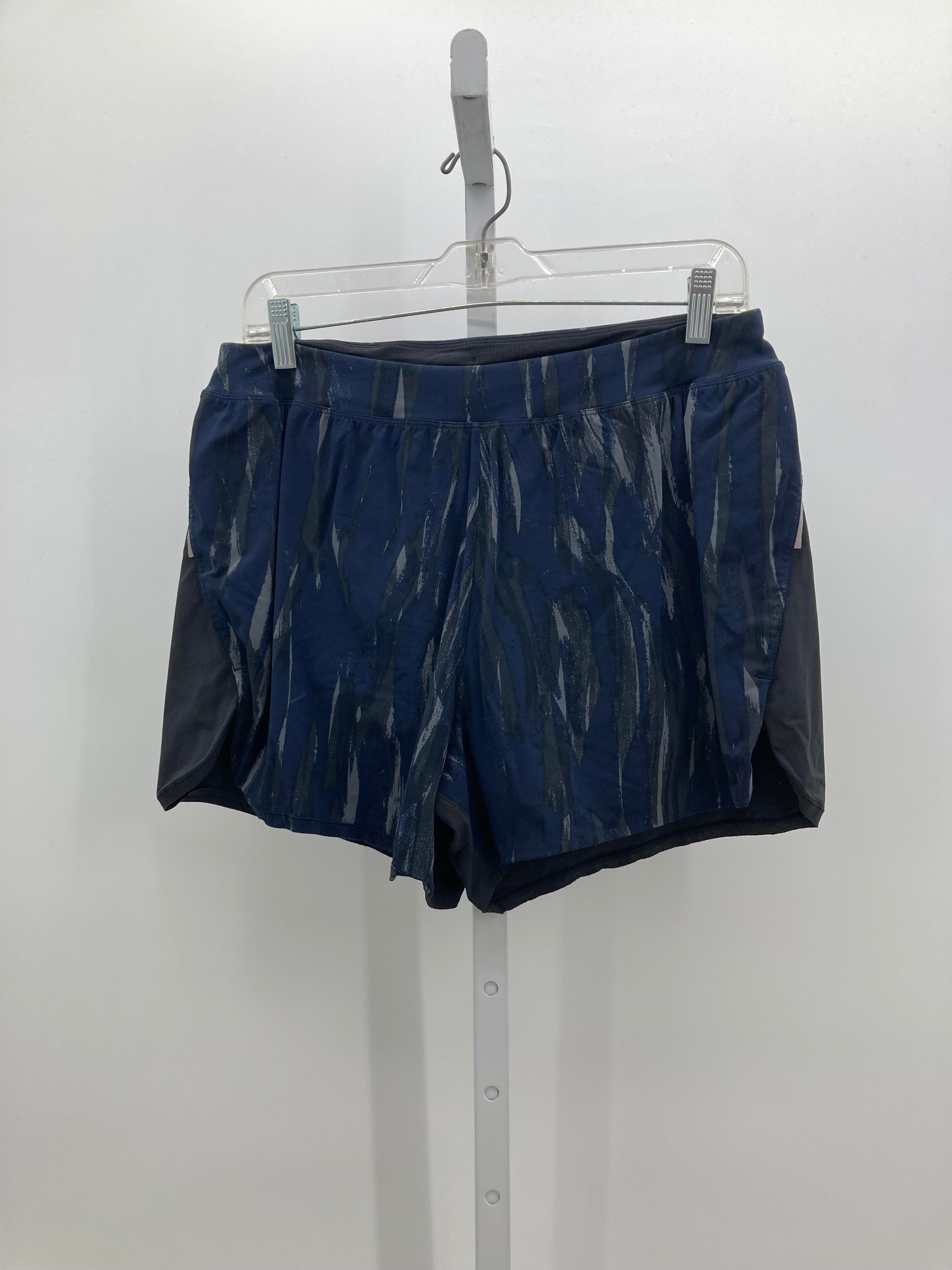 Size Medium Misses Shorts