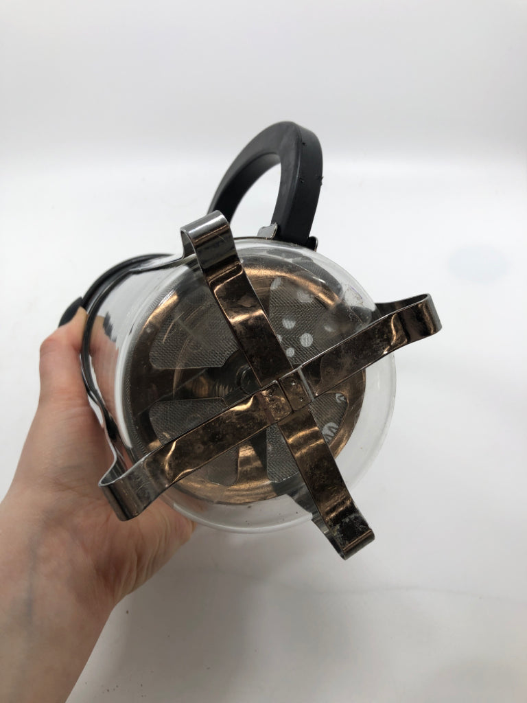 BODUM FRENCH PRESS.